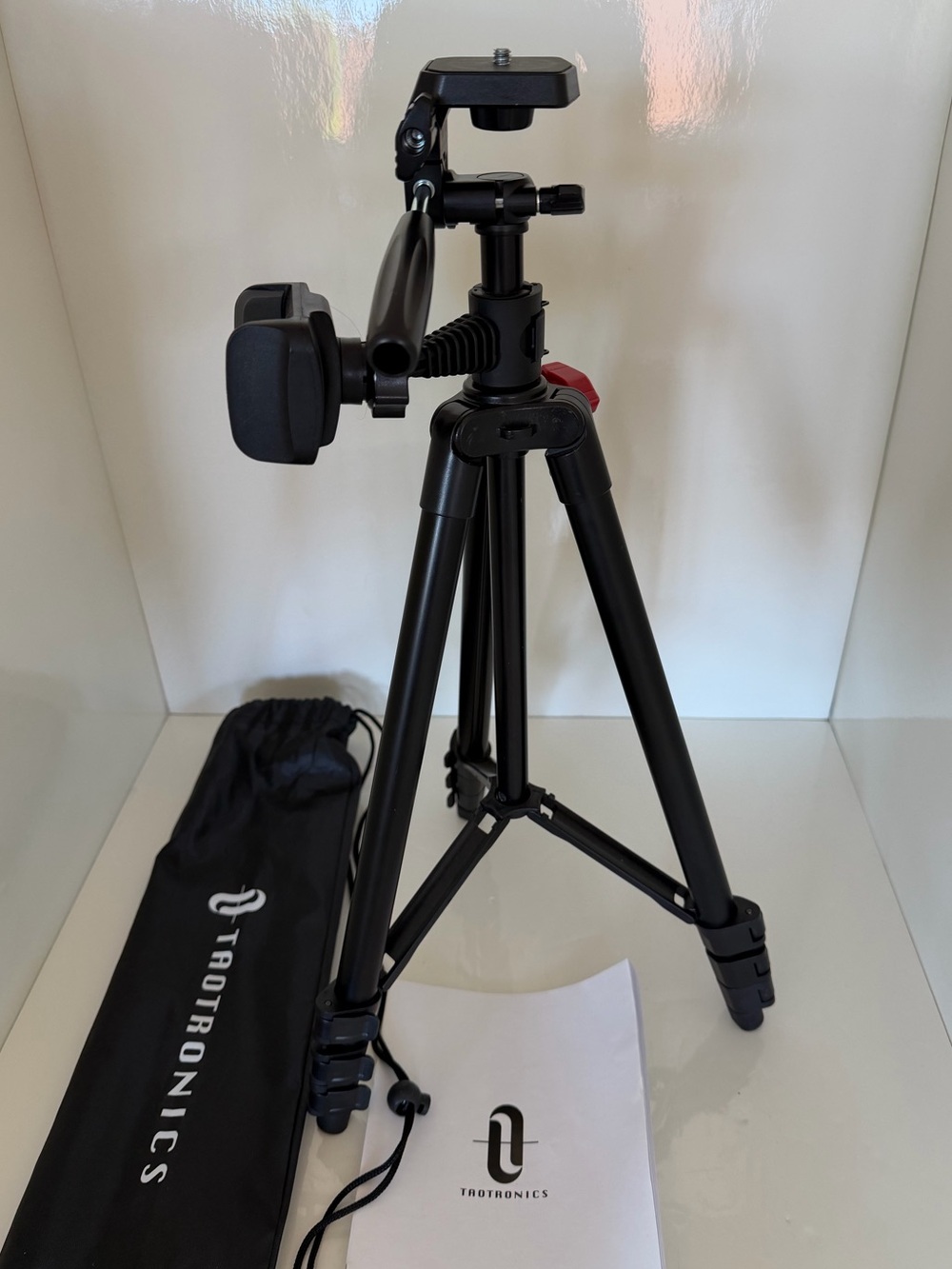 Taotronics Black Camera Tripod stand with Carry Pouch